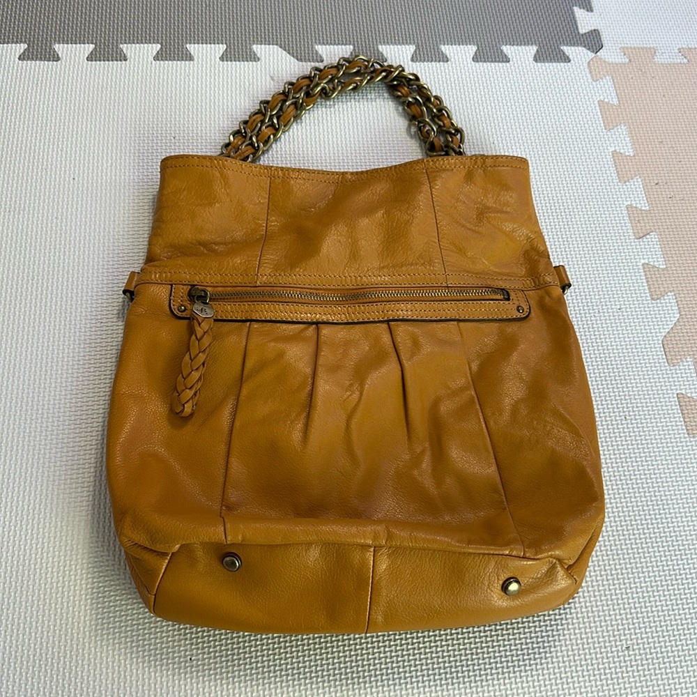 B.MAKOWSKY LEATHER TOTE,RICH BUTTERY CAMEL COLOR